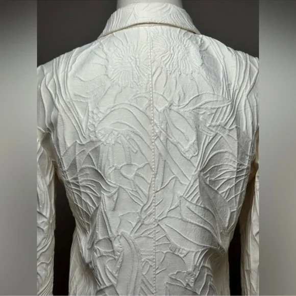 NWT Gucci Ivory Floral Textured Blazer - Size 42/US 6 - Picture 8 of 15